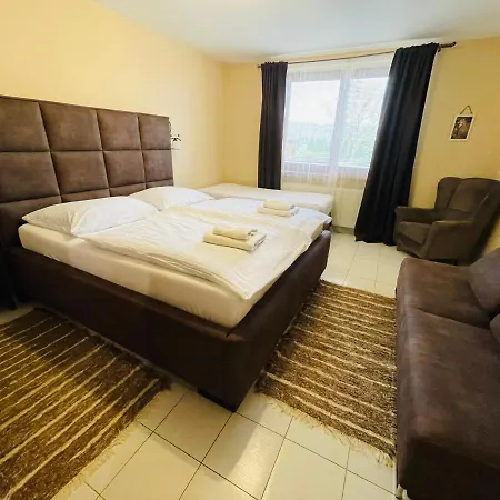 Zaneta Penzion Krásnohorské Podhradie