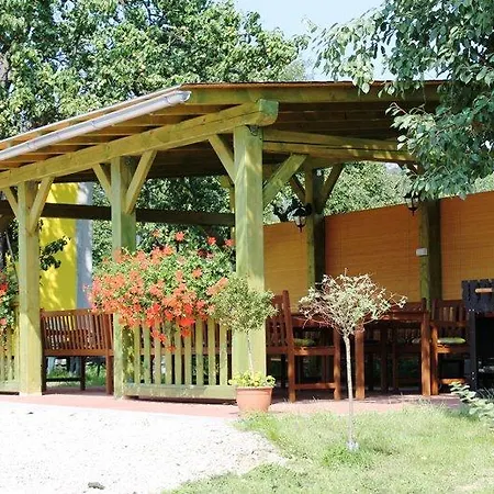 Penzion Zaneta Krásnohorské Podhradie